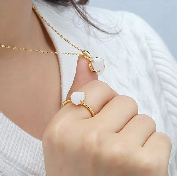 Halsband klo, Bergskristall vit