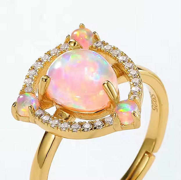 Stjärnstoft, halo ring med opal