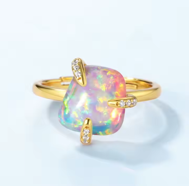 Stjärnstoft, ring med opal